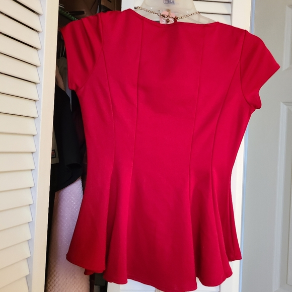 Ladies top - Picture 2 of 2